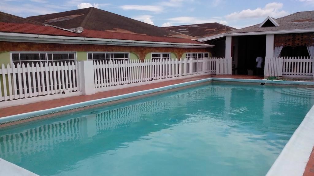 Village Hotel Ocho Rios Exterior foto